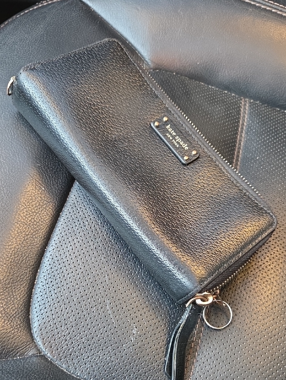 KATE SPADE Black Pebbled Leather Zip Around Wallet